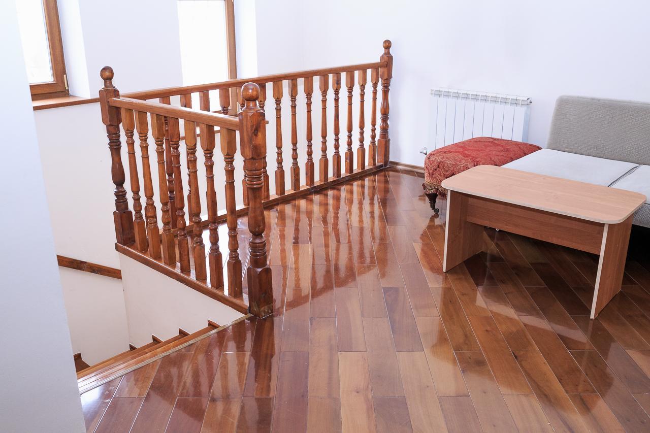 "European" Backpackers Hostel In אלמטי מראה חיצוני תמונה
